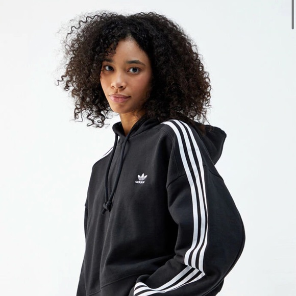 Adidas Originals adicolor cropped hoodie - Picture 2 of 12